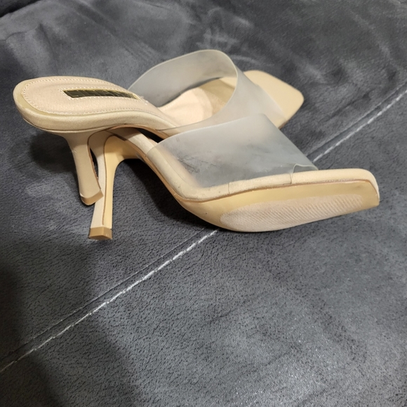 Shoes open toes. Sz 7. Color Nude - Picture 2 of 3